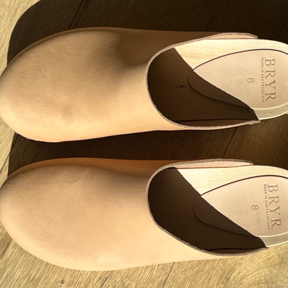 Bryr Clogs Natural Worker Clog Size 38 (7.5-8) - image 2
